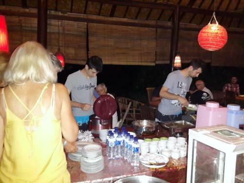 Beten Waru Bungalow And Restaurant