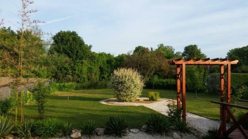 Apartamento O�zis Vend�gh�z