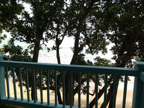 Apartamentos Lippo Carita Selatan