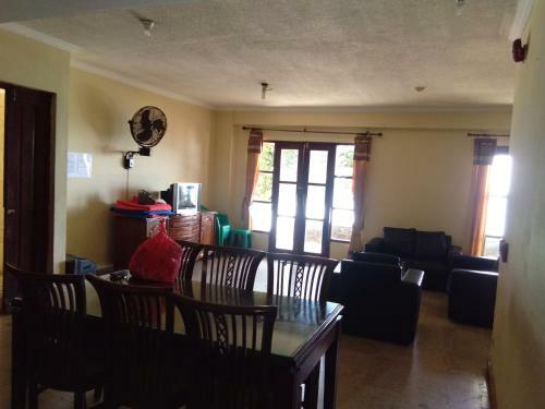Apartamentos Lippo Carita Selatan