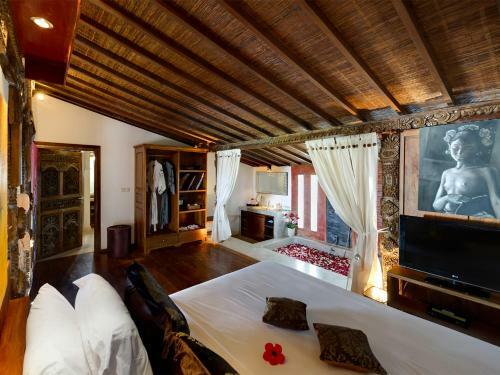 Majapahit Beach Villas