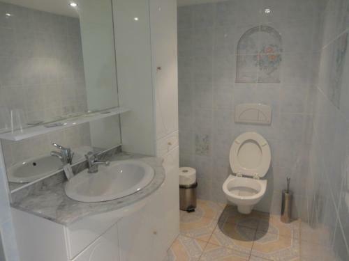 Hotel Aux Beaux Rivages En Gaume