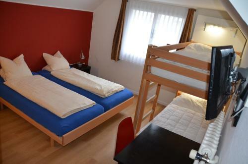 Albergue Hirschen Backpackers.hotel.pub