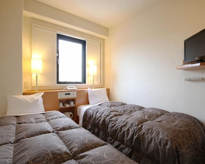 Hotel Az Inn Handa Inter