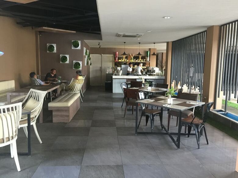 Akshaya Hotel Karawang