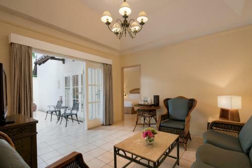 Hotel Aryaduta Lippo Village