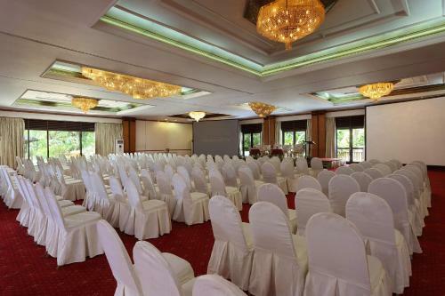 Hotel Aryaduta Lippo Village
