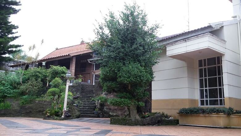 Hostal Entire Raffles Villa