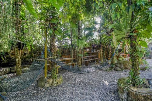 Hostal The Galuh Pekutatan