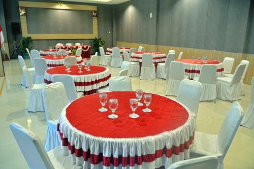 Hotel Kyriad Grand Master Purwodadi
