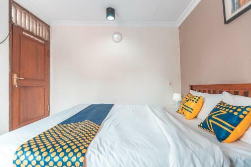 Hotel Spot On 2033 Kayumanis Residence Syariah