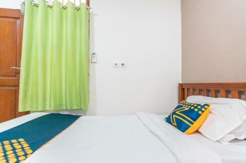 Hotel Spot On 2033 Kayumanis Residence Syariah