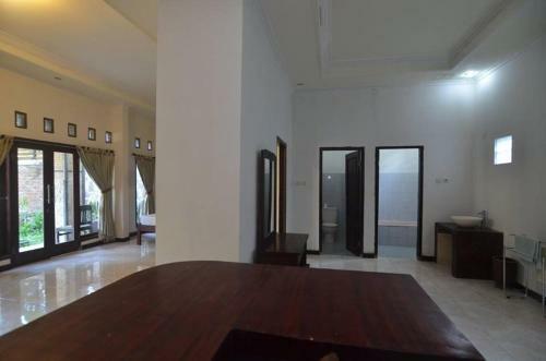 Puri Itoma Hotel And Restaurant