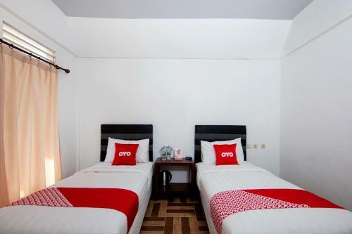 Hotel Oyo 1812 Dg Inn