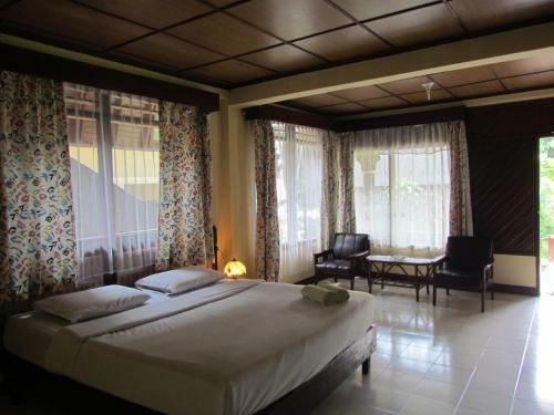 Hostal Carolina Hotel