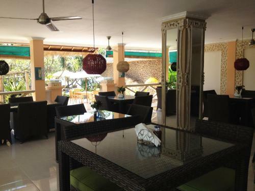 Poinciana Resort