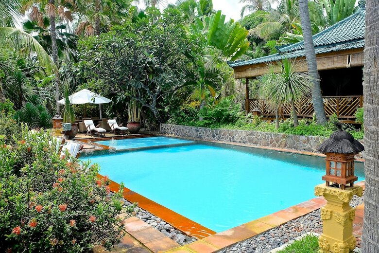 Villa Boreh Beach Resort And Spa