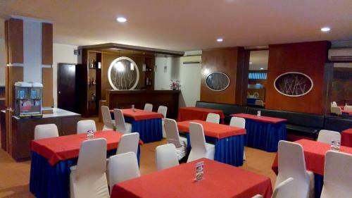 Alexander Hotel Tegal