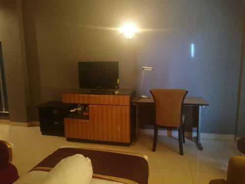 Crown Hotel