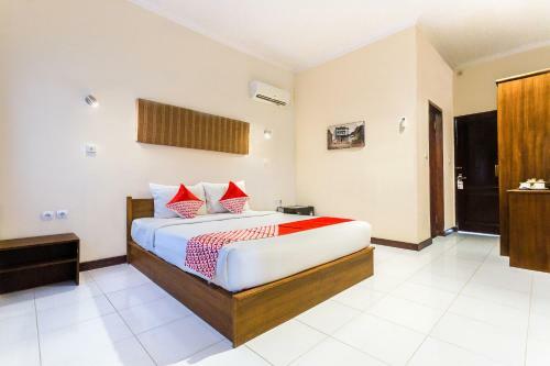 Hotel Capital O 2796 Medana Bay Marina