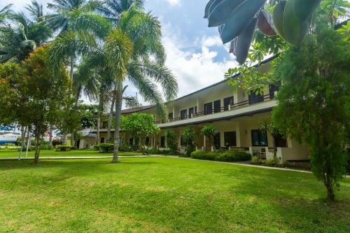 Hotel Capital O 2796 Medana Bay Marina