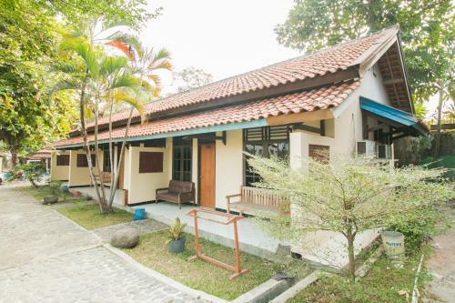 Posada Oyo 937 Mahessa Indah Residence