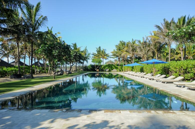 Hotel Komaneka At Keramas Beach