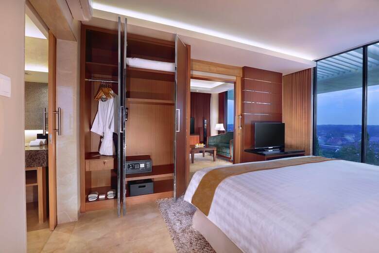 Aston Bojonegoro City Hotel