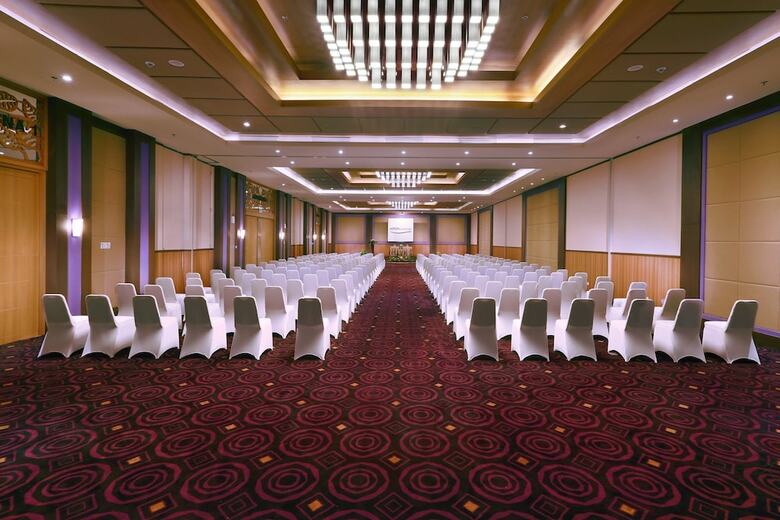Aston Bojonegoro City Hotel
