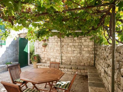 Trombatore Villa Sleeps 6 Pool Air Con Wifi T747581