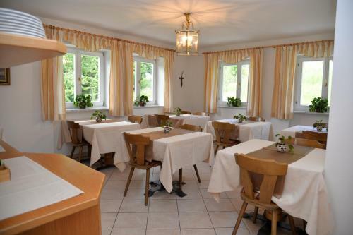 Bed & Breakfast Garni Sonnegg