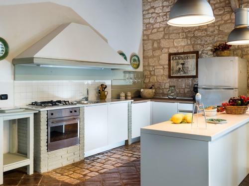 Finocchiara Villa Sleeps 6 Pool Wifi