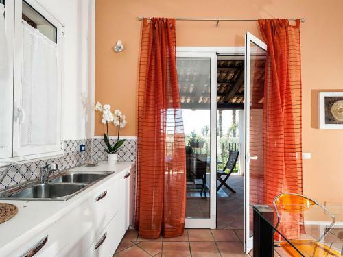 Lido Signorino Villa Sleeps 11 Pool Air Con