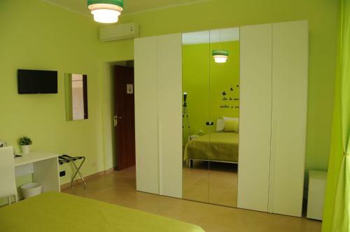 Color House Malpensa B&B