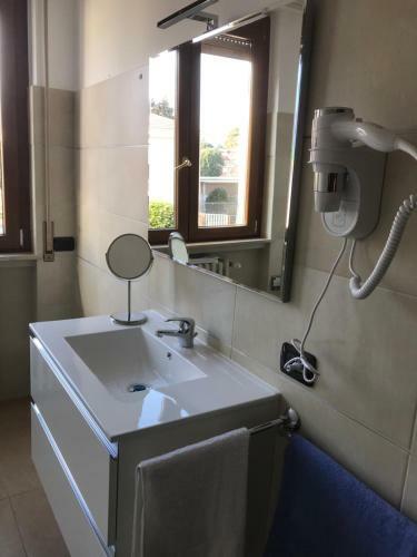 Color House Malpensa B&B