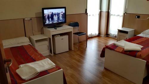 Hostal Affittacamere Metro Fiera