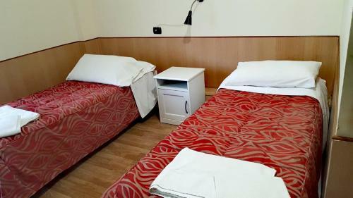 Hostal Affittacamere Metro Fiera