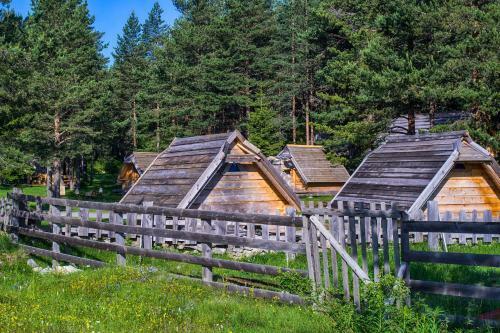 Lodge Eco Camp Chalets Pod Gorom
