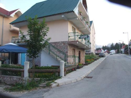 Hostal ??eki? Accommodation