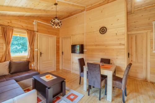 Lodge Orahovo Cottages