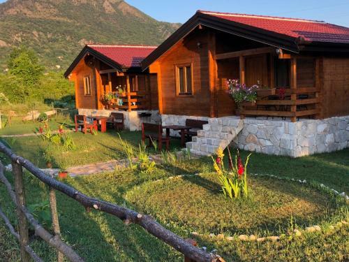 Lodge Orahovo Cottages
