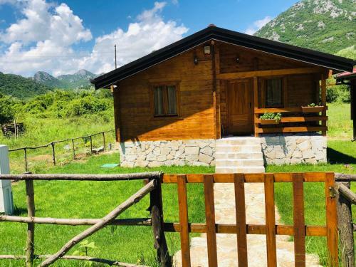 Lodge Orahovo Cottages