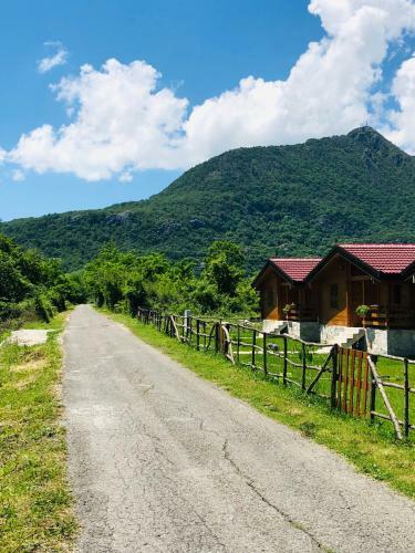 Lodge Orahovo Cottages