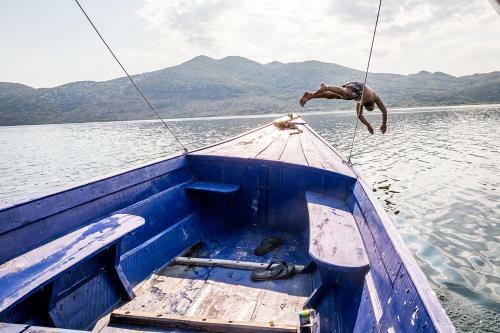 Haustor Skadar Lake
