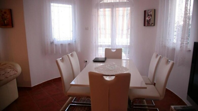 Apartments Bardak