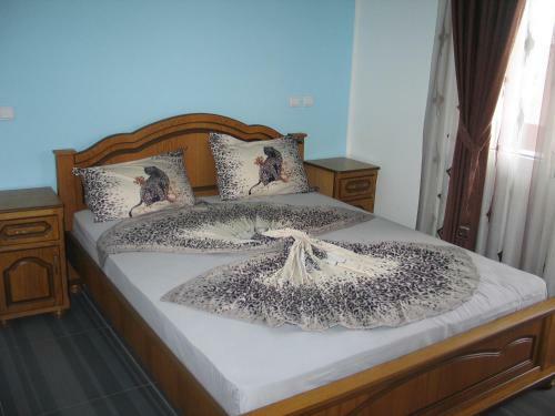 Hostal Accommodation Royal Azur