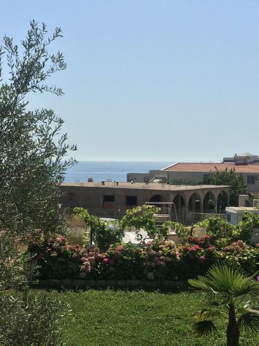 Sea Garden Apartments