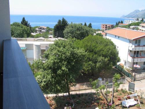 Hostal Guest House Dena