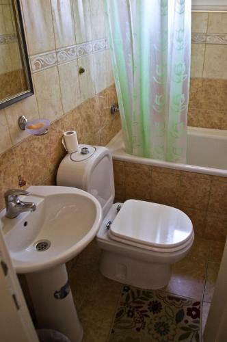 Hostal Guest House Redzo