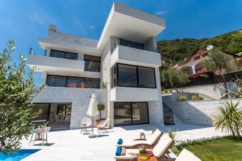 White Olive Villa